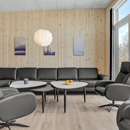 Ferienhaus Gorgeous In With Kitchen *