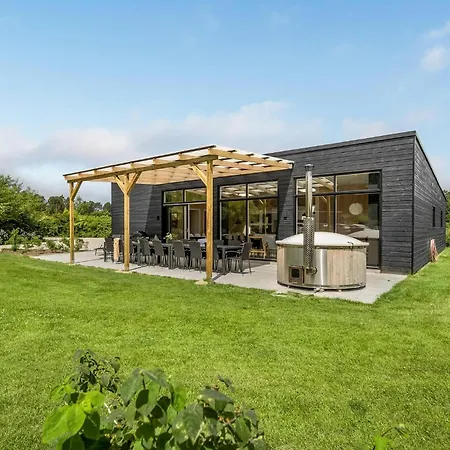 Gorgeous In With Kitchen * Glesborg